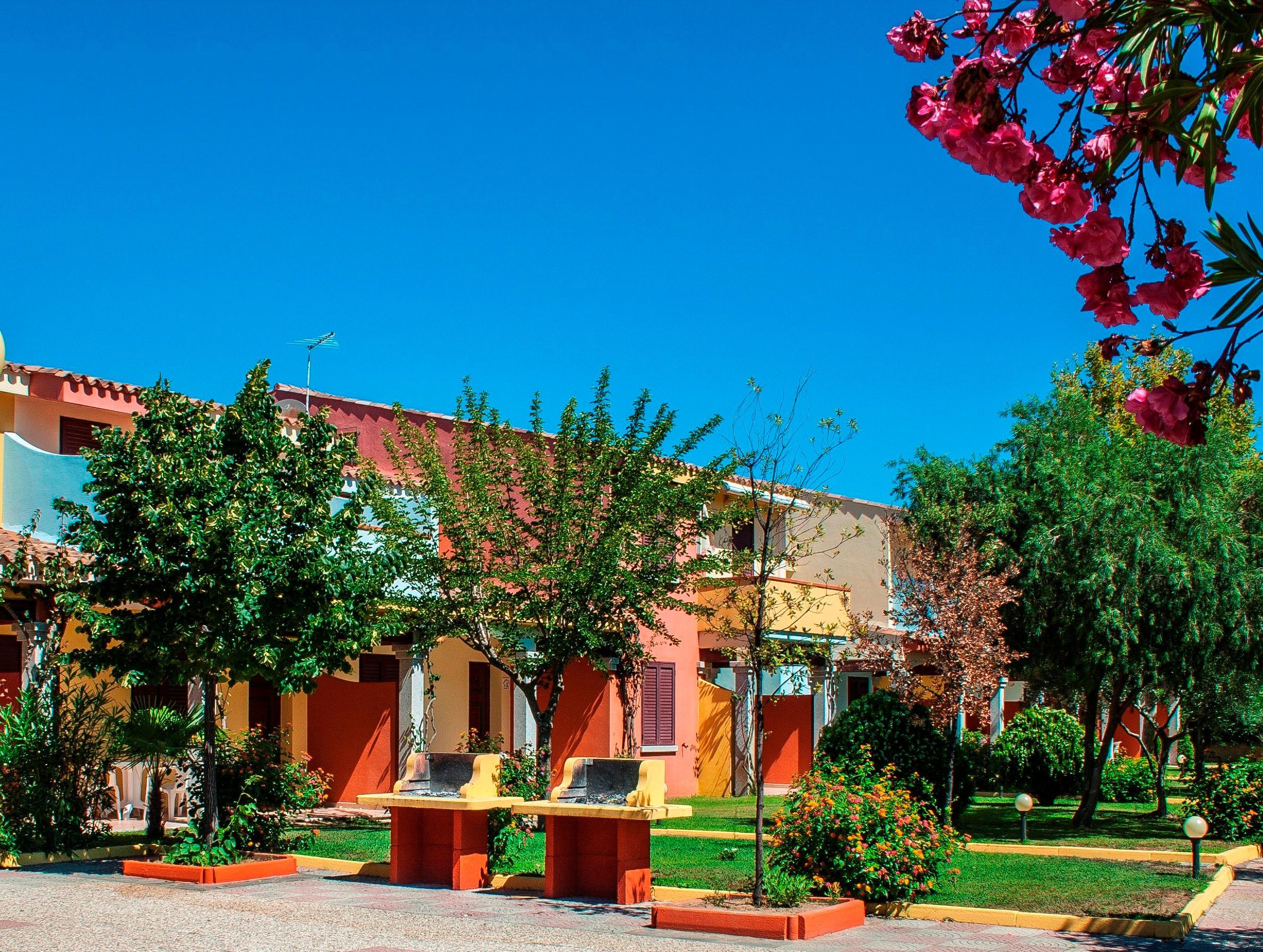 Residence Oasi Anfiteatro Porto Ottiolu Buitenkant foto