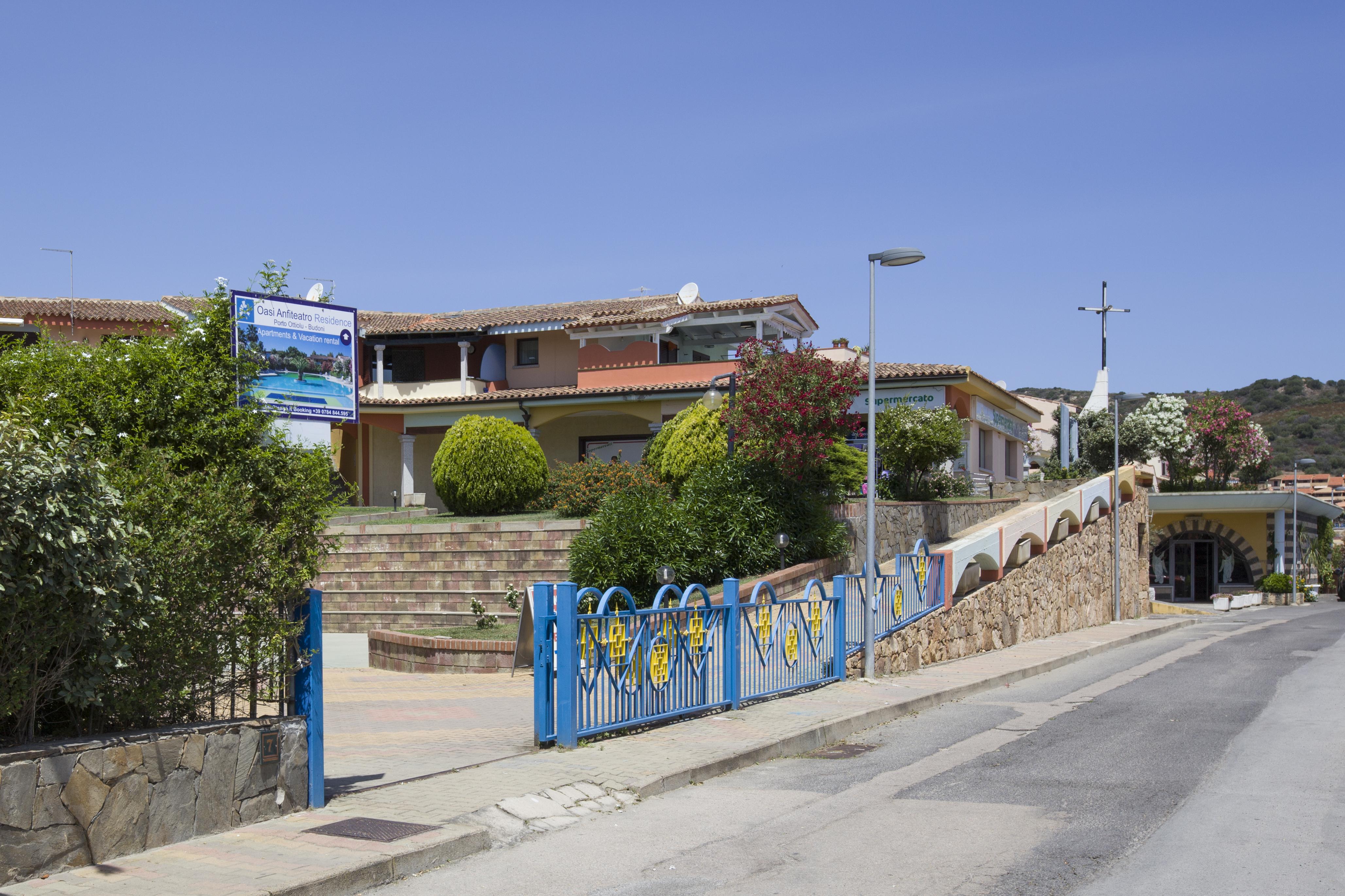 Residence Oasi Anfiteatro Porto Ottiolu Buitenkant foto